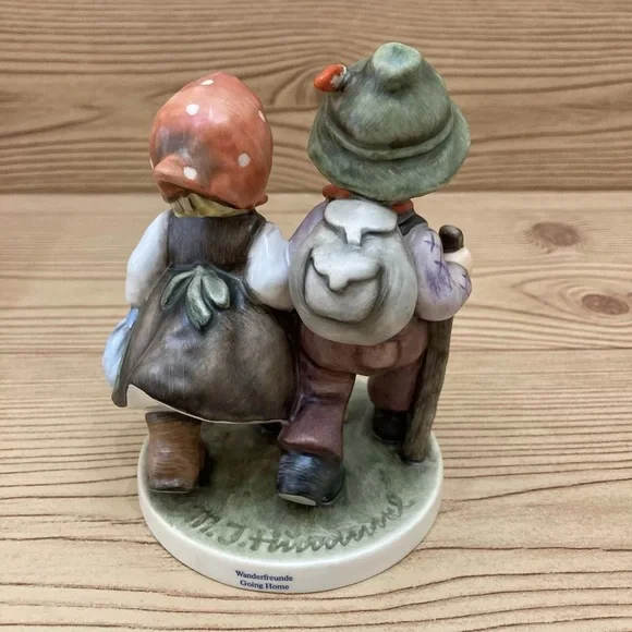 Hummel Goebel Figurine Going Home HUM 383 w/ Original Box & COA *Mint